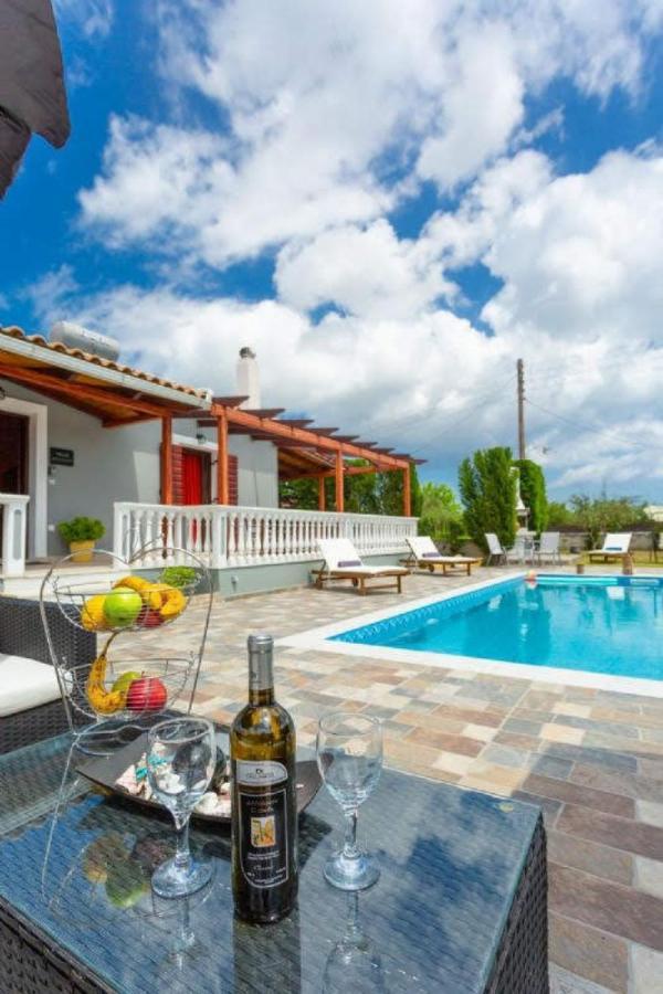 Pothos Villa
