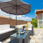 Pothos Villas